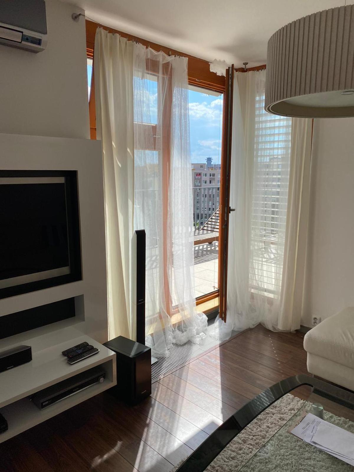 Rooftop Apartment With Pergola And Parking Praga Exterior foto